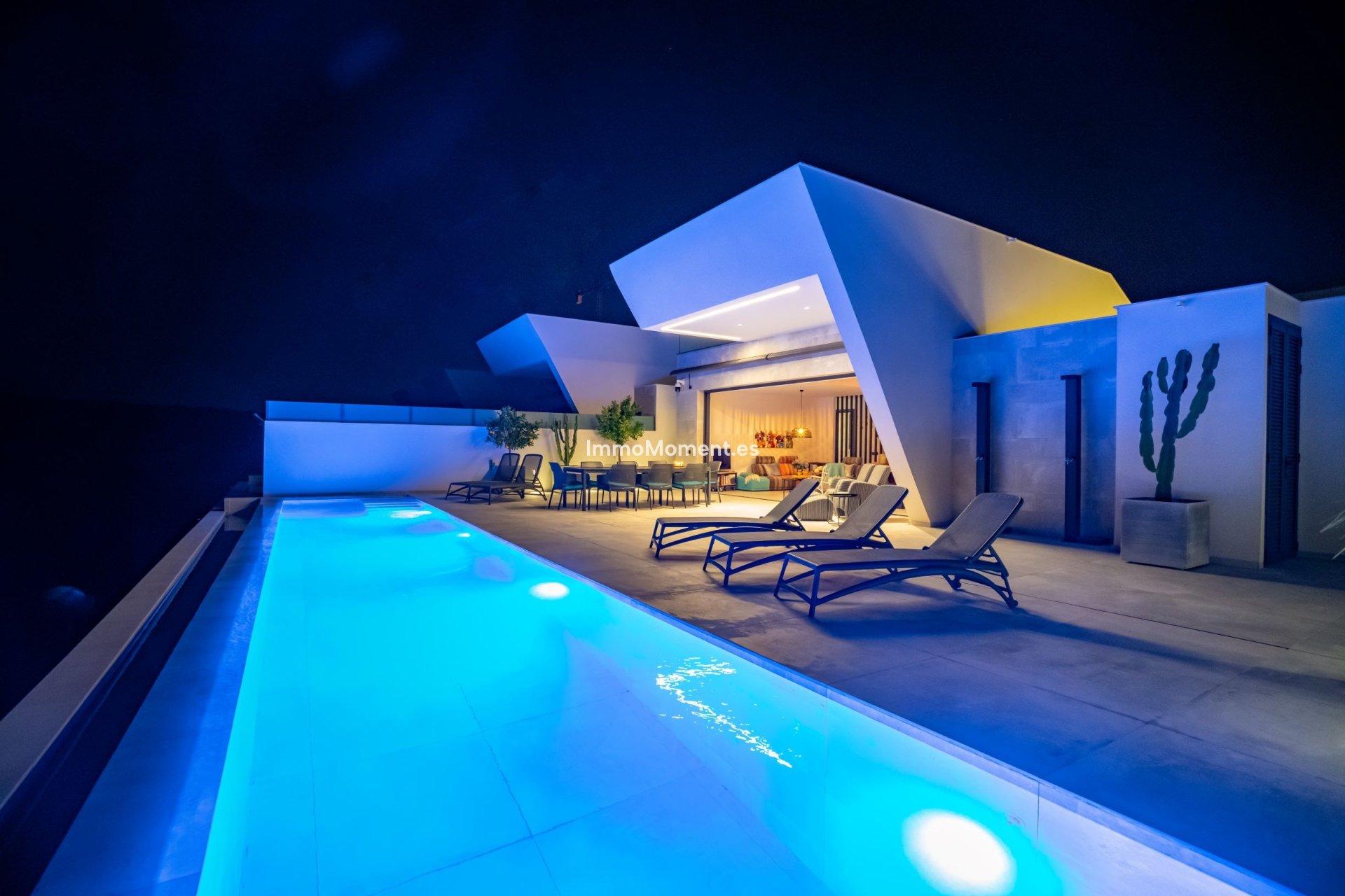 Obra nueva - Villa independiente - Rojales