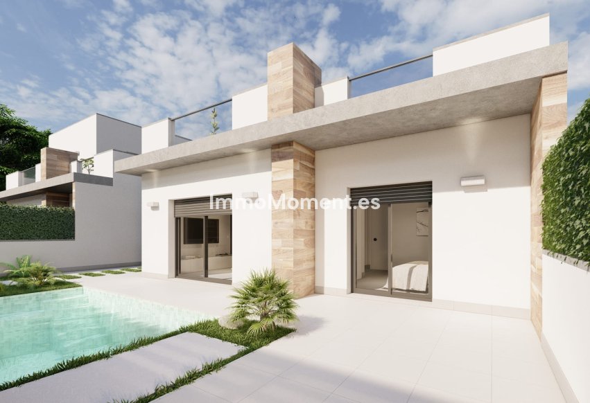 Obra nueva - Villa independiente - Roldán