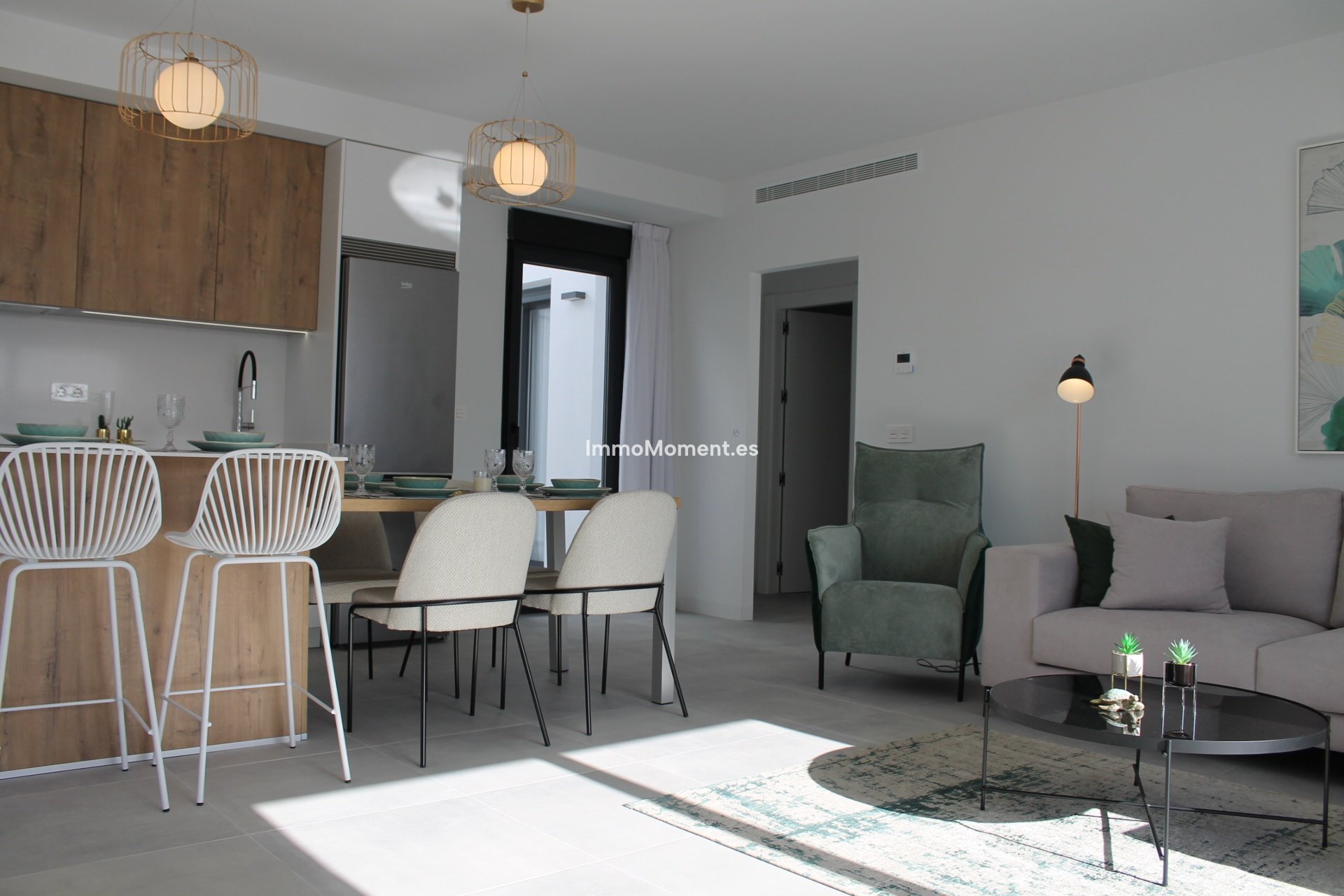 Obra nueva - Villa independiente - Roldán