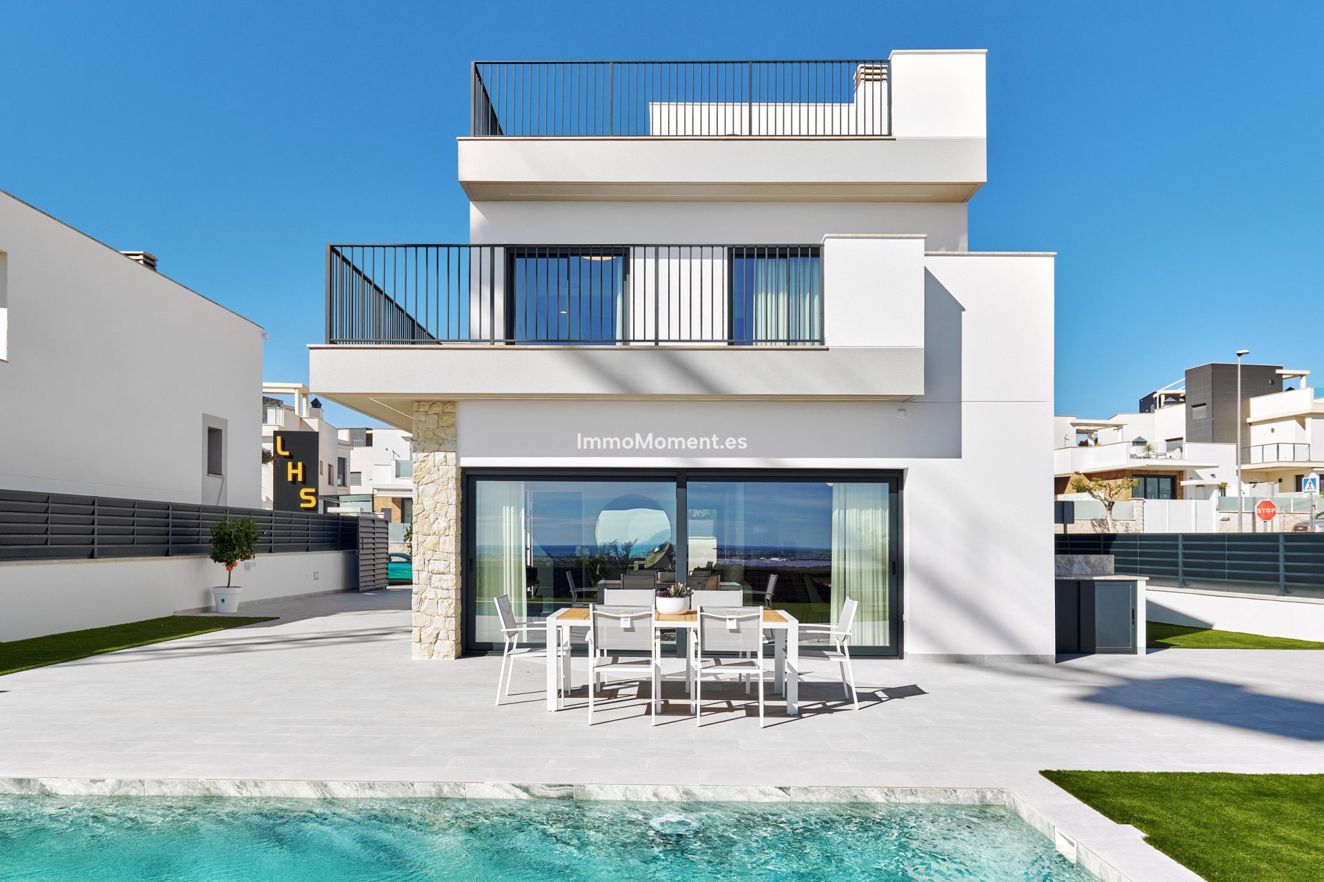 Obra nueva - Villa independiente - San Miguel de Salinas