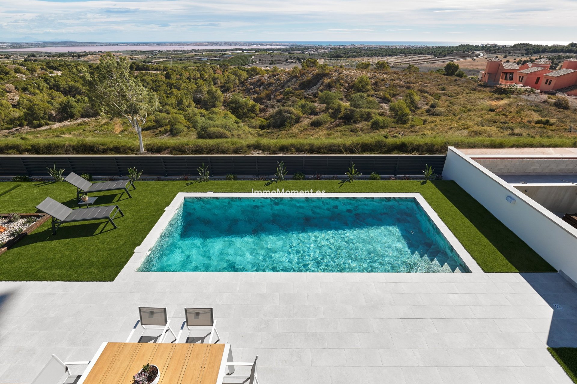 Obra nueva - Villa independiente - San Miguel de Salinas