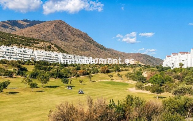 Perceel - Bestaande woning - Estepona  - RSO-53092