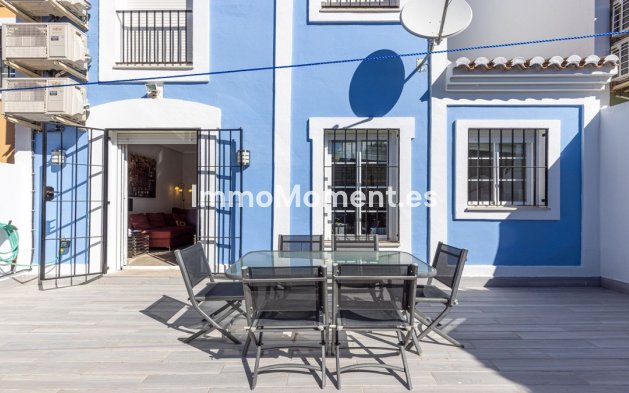 Reihenhaus - Wiederverkauf - Casares - Casares Centro