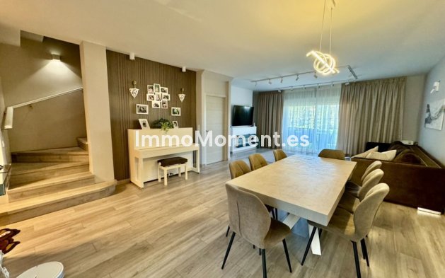 Reihenhaus - Wiederverkauf - Estepona  - Atalaya