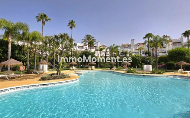 Reihenhaus - Wiederverkauf - Estepona  - Costalita