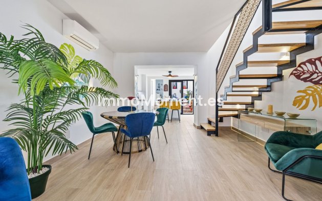 Reihenhaus - Wiederverkauf - Estepona  - Estepona Centro