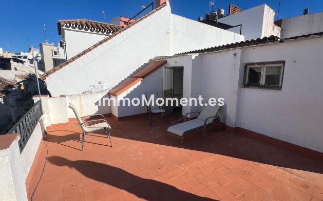 Reihenhaus - Wiederverkauf - Estepona  - Estepona Centro