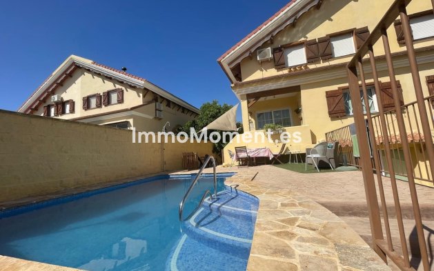 Reihenhaus - Wiederverkauf -   Inländisch - Alhaurín de la Torre