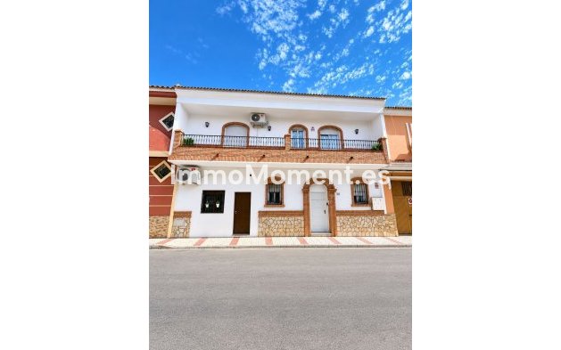 Reihenhaus - Wiederverkauf - Málaga - Campanillas