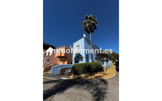 Reihenhaus - Wiederverkauf - Marbella - Nueva Andalucía