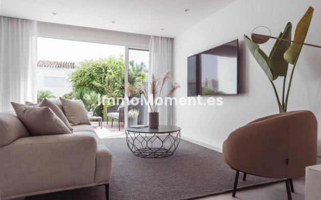 Reihenhaus - Wiederverkauf - Marbella - Nueva Andalucía