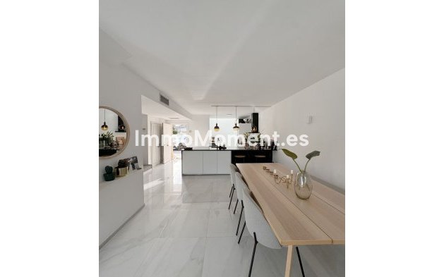 Reihenhaus - Wiederverkauf - Marbella - Nueva Andalucía