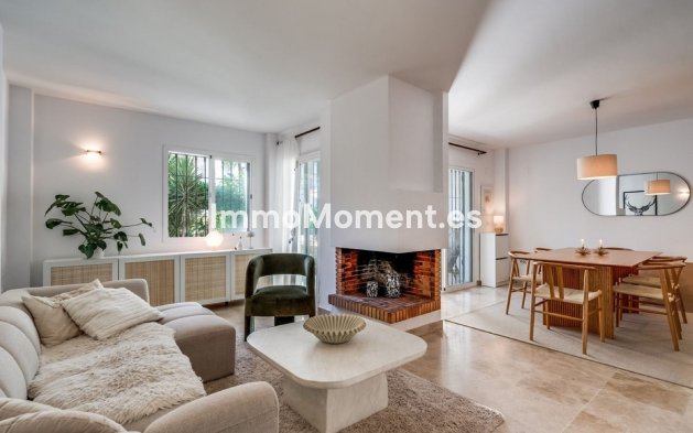 Reihenhaus - Wiederverkauf - Marbella - Nueva Andalucía