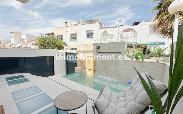 Reihenhaus - Wiederverkauf - Torrevieja - Torrevieja Centro