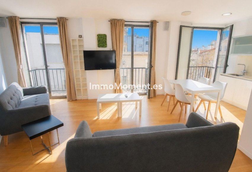 Resale - Apartment - Alicante - Alicante Centro