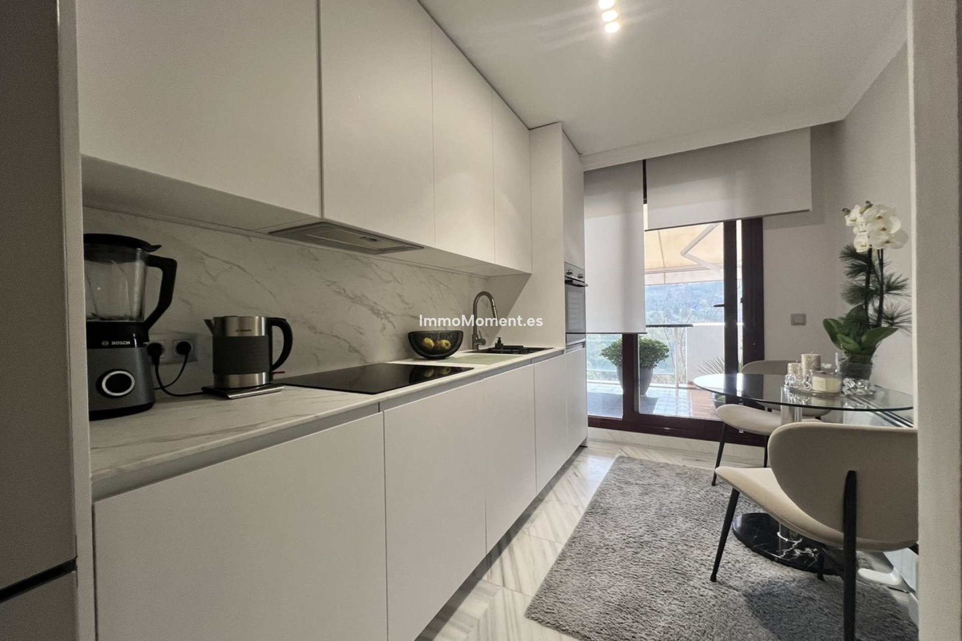Resale - Apartment - Benahavís - Benahavís Centro
