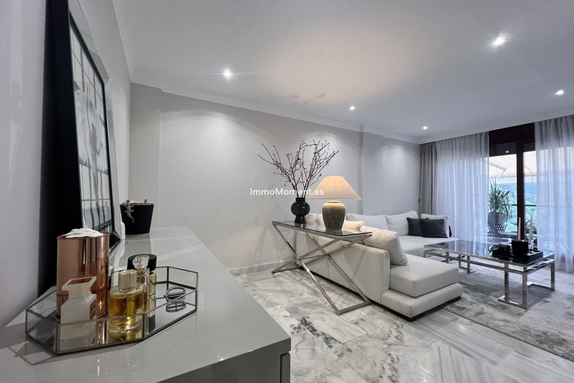 Resale - Apartment - Benahavís - Benahavís Centro