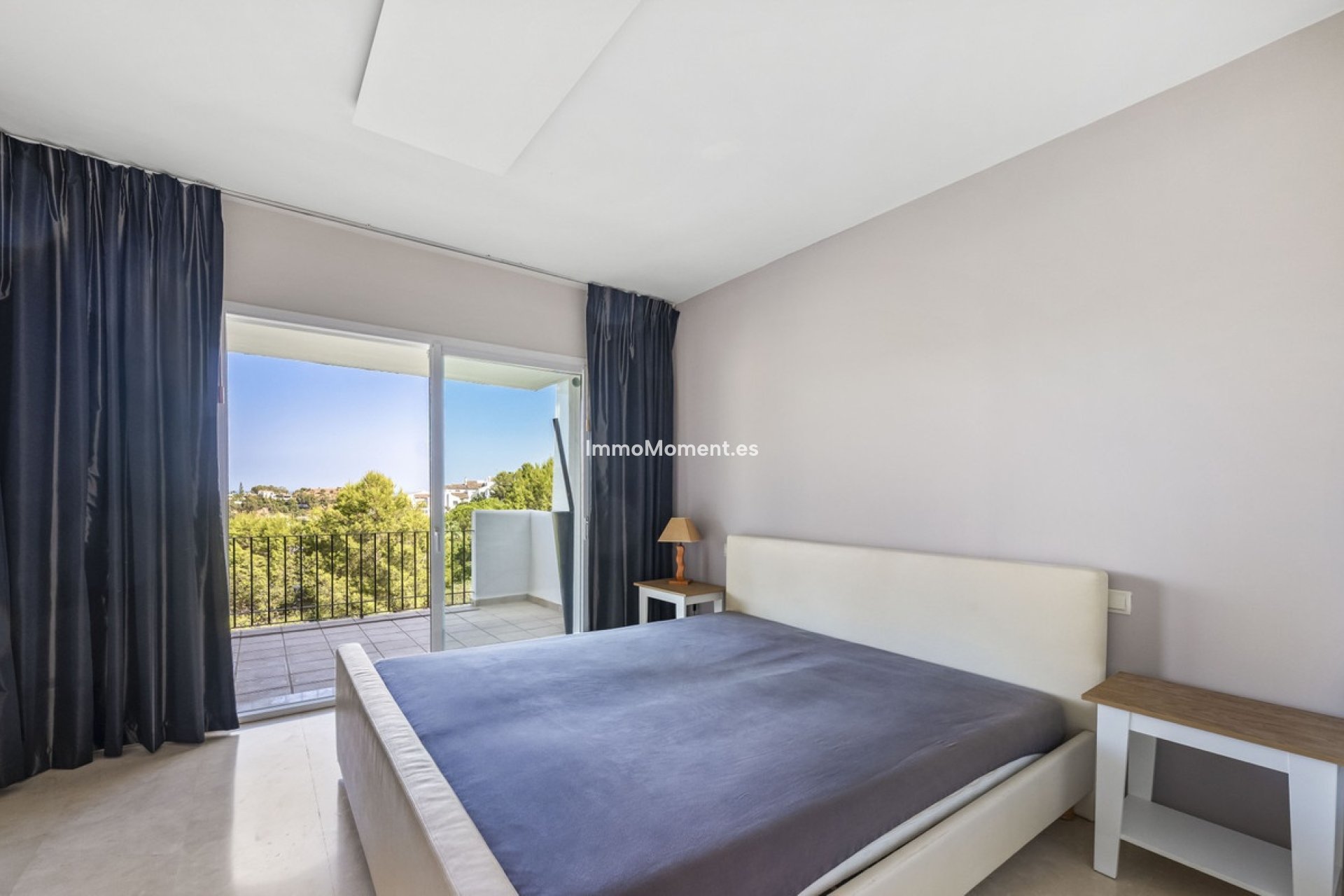 Resale - Apartment - Benahavís - Benahavís Centro