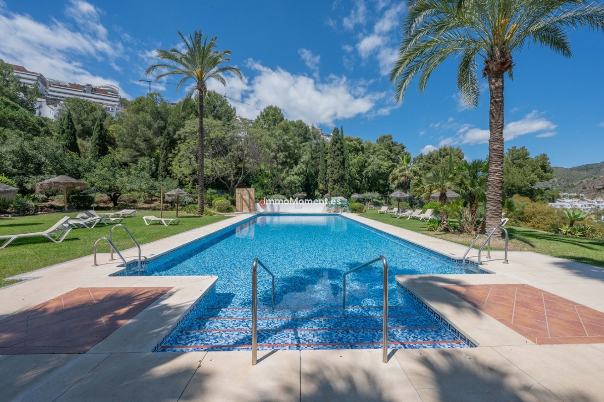 Resale - Apartment - Benahavís - Benahavís Centro