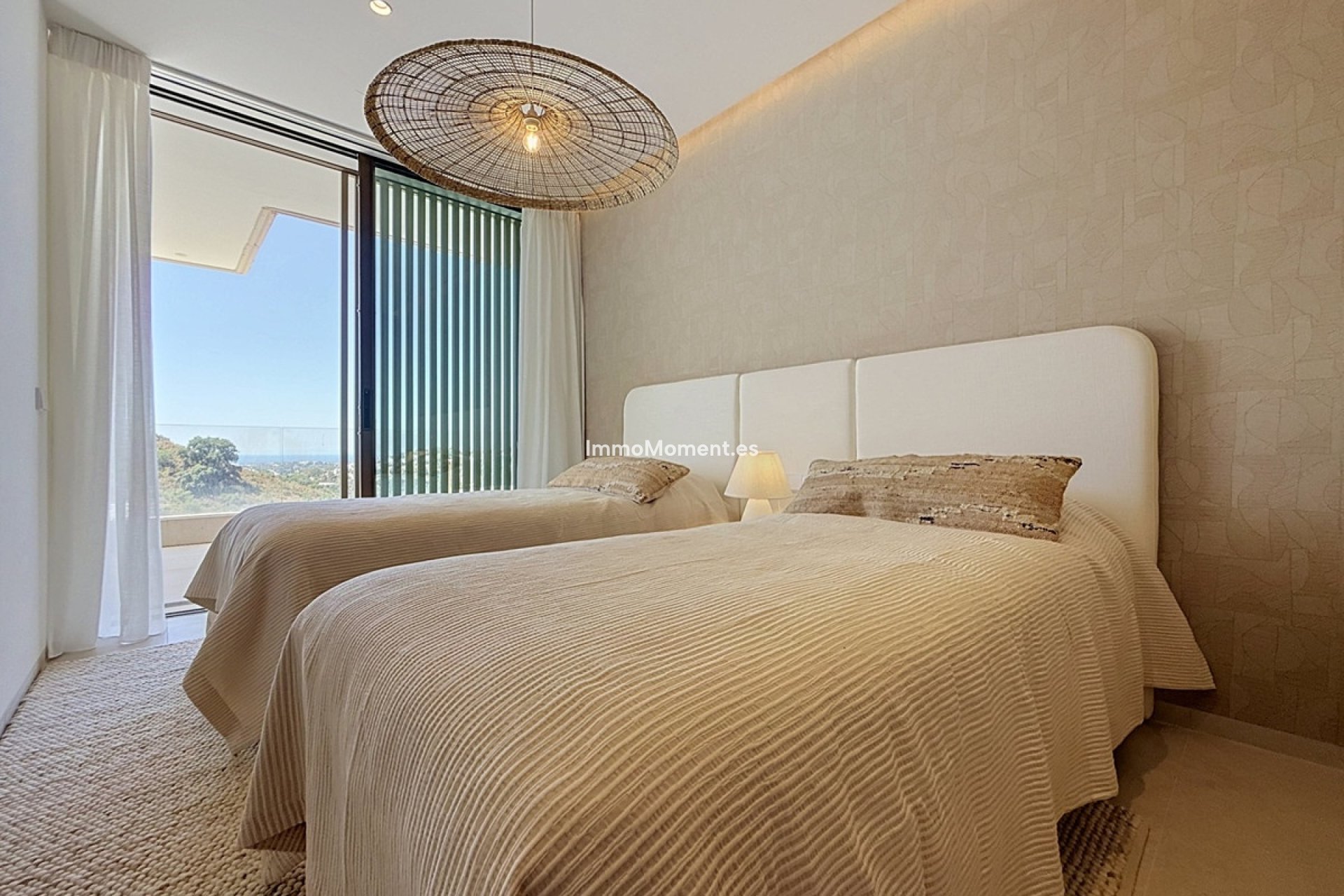 Resale - Apartment - Benahavís - Benahavís Centro