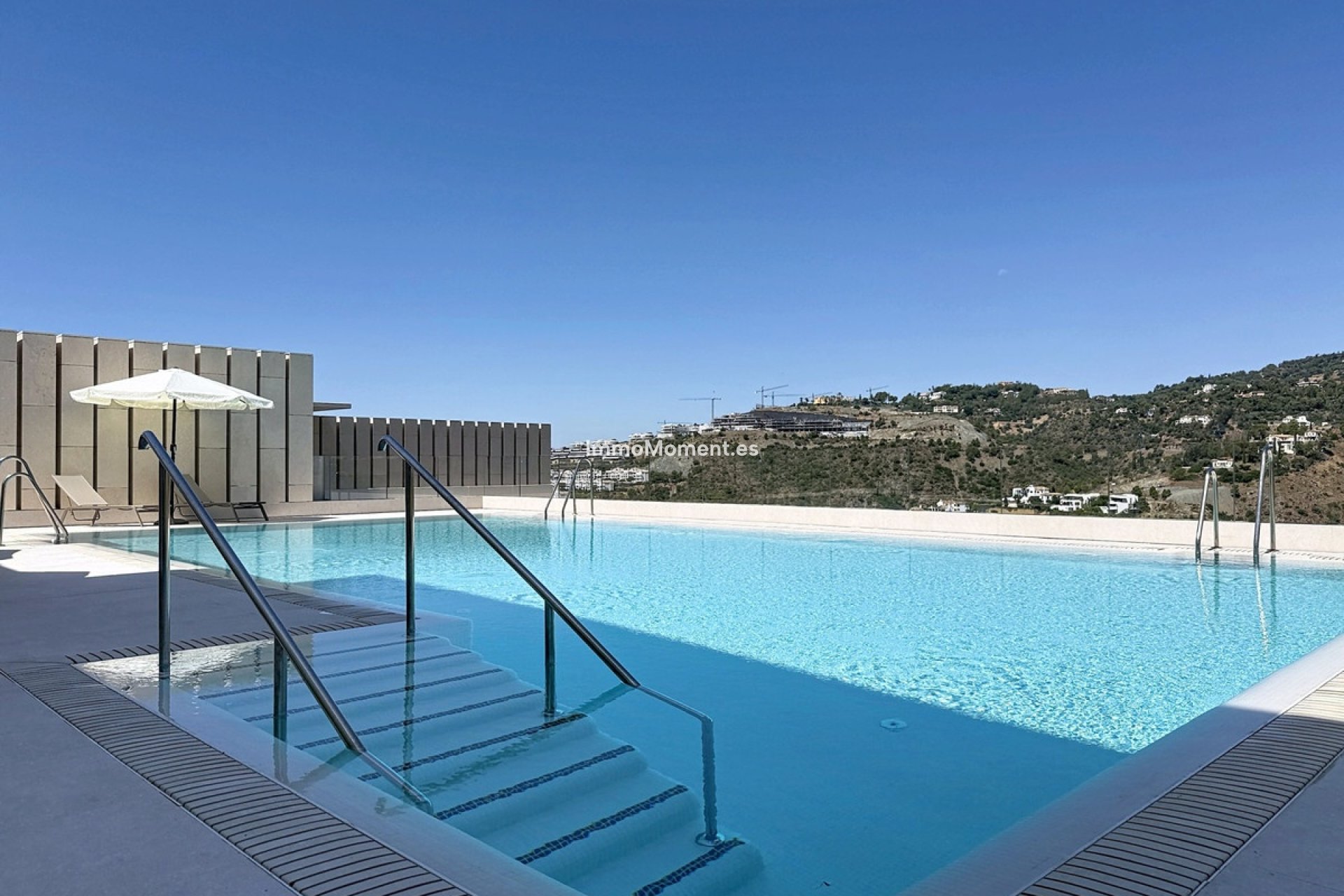Resale - Apartment - Benahavís - Benahavís Centro