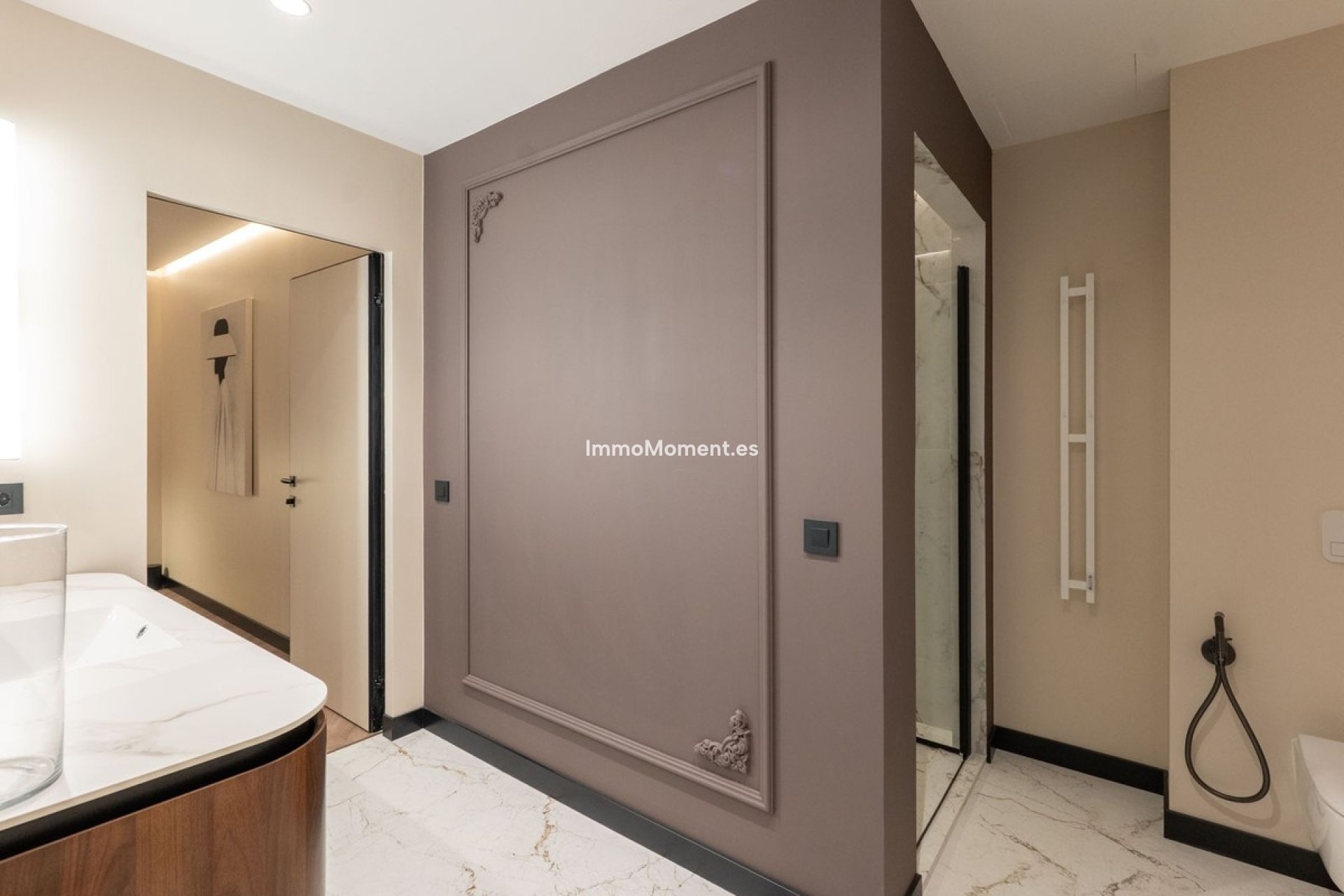 Resale - Apartment - Benahavís - Benahavís Centro
