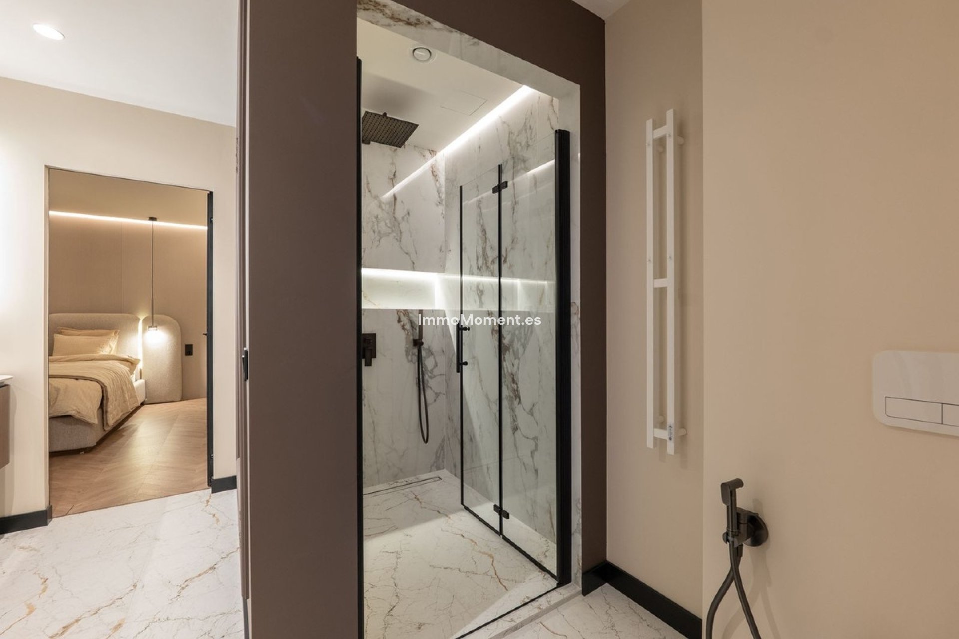 Resale - Apartment - Benahavís - Benahavís Centro