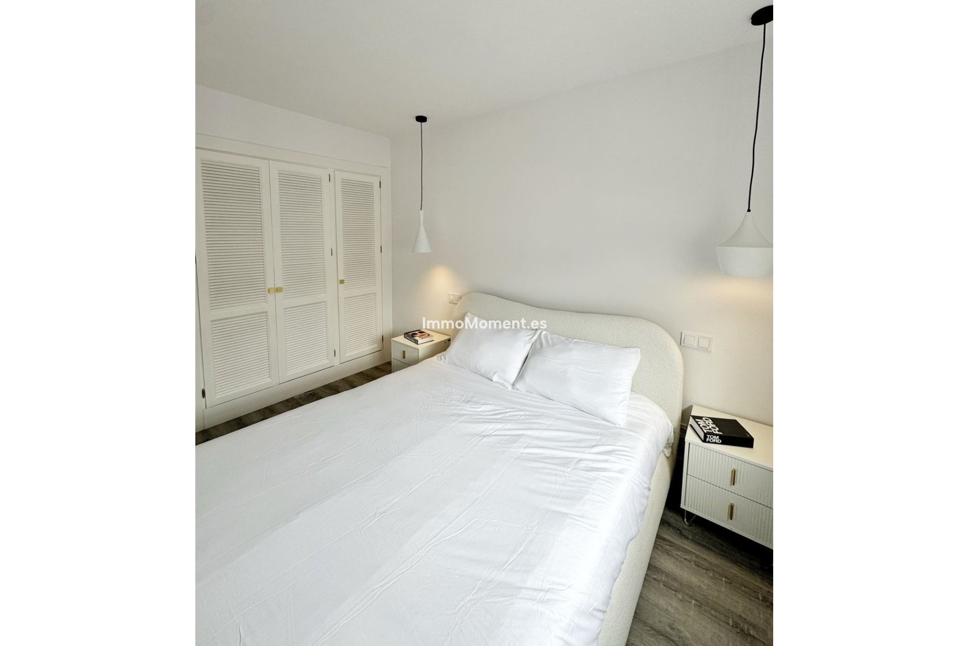 Resale - Apartment - Benahavís - Benahavís Centro
