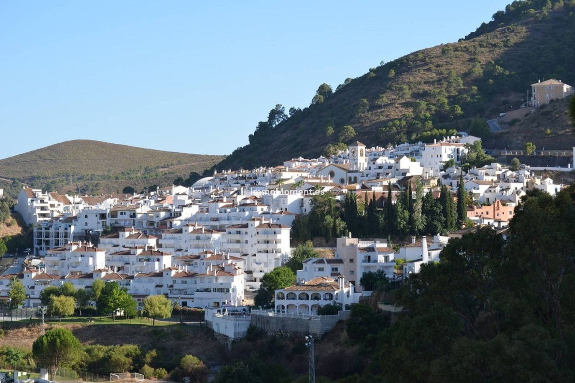 Resale - Apartment - Benahavís - Benahavís Centro