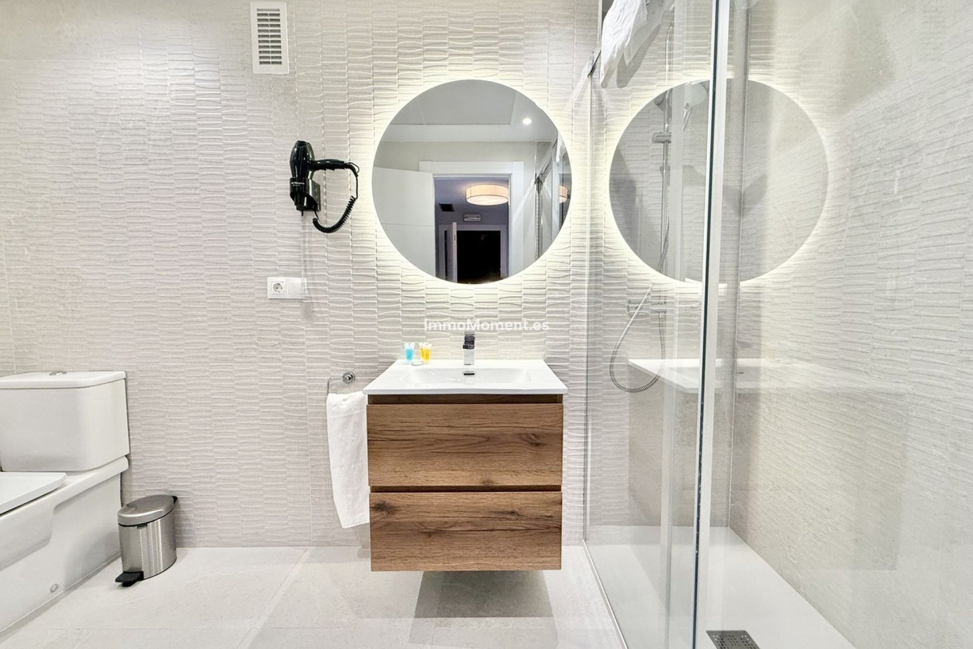 Resale - Apartment - Benahavís - Benahavís Centro