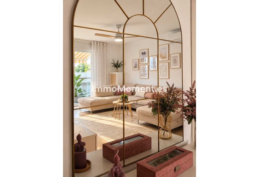 Resale - Apartment - Benahavís - Benahavís Centro