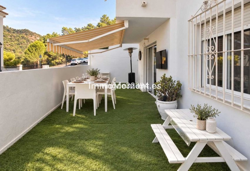 Resale - Apartment - Benahavís - Benahavís Centro