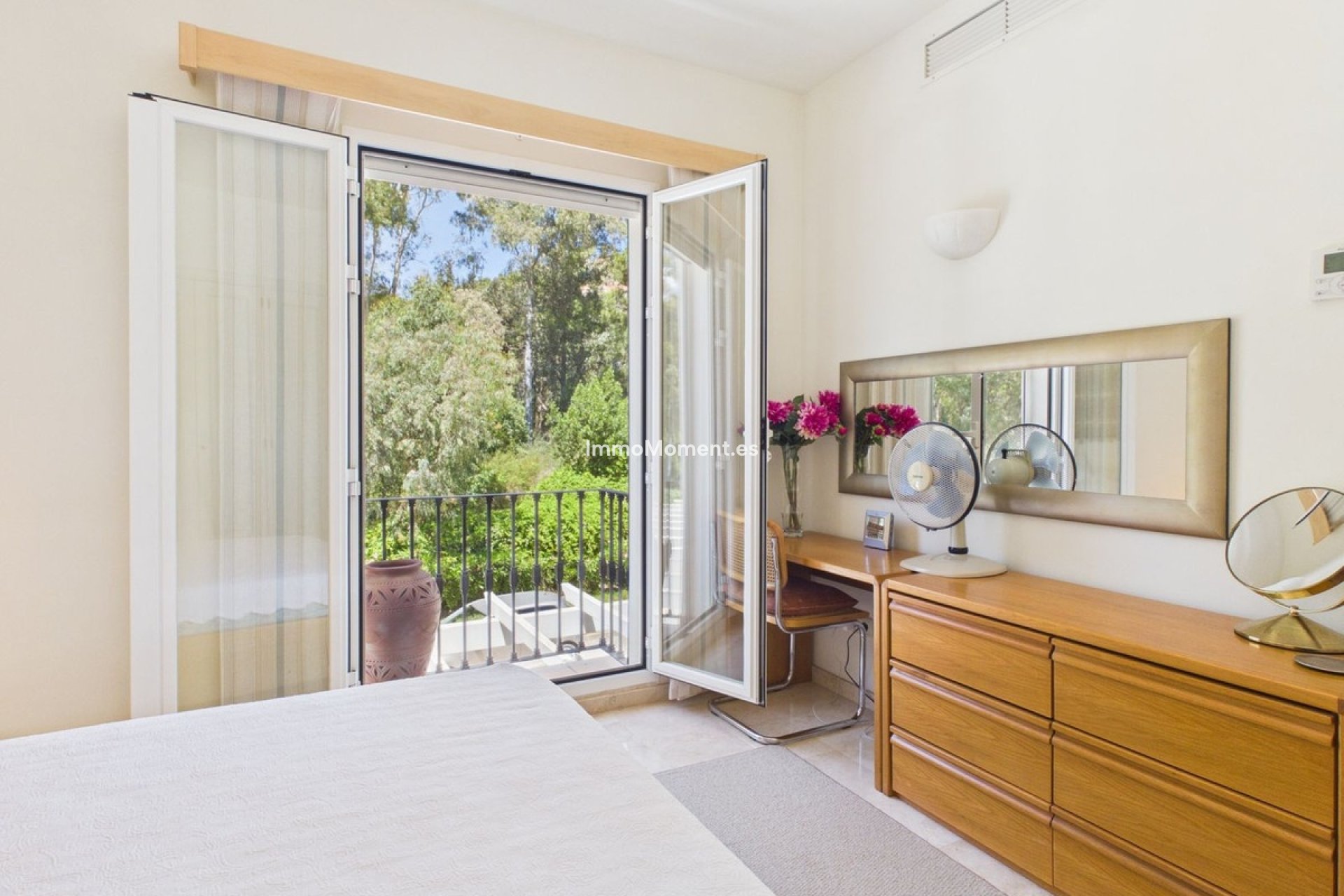 Resale - Apartment - Benahavís - Benahavís Centro