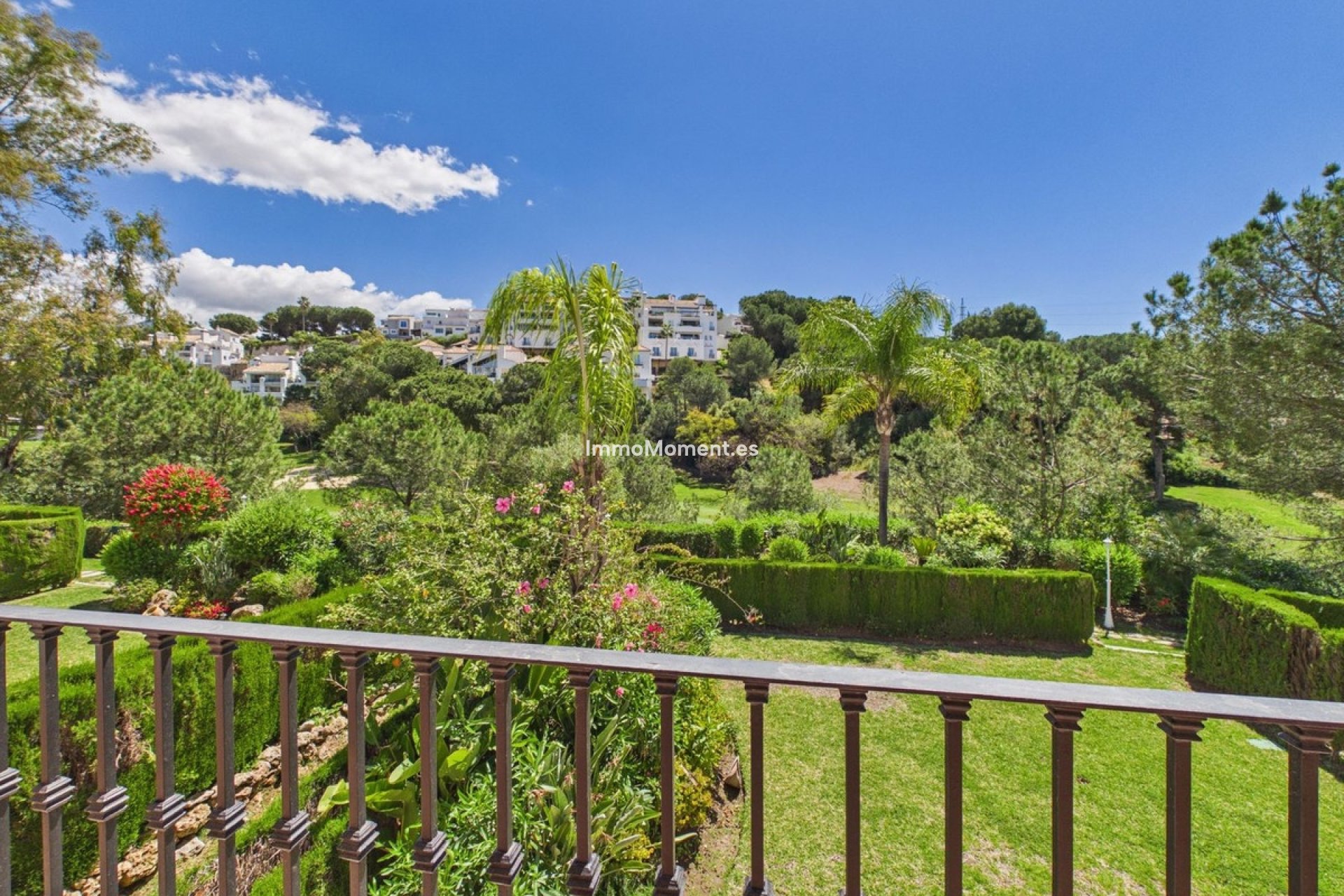Resale - Apartment - Benahavís - Benahavís Centro