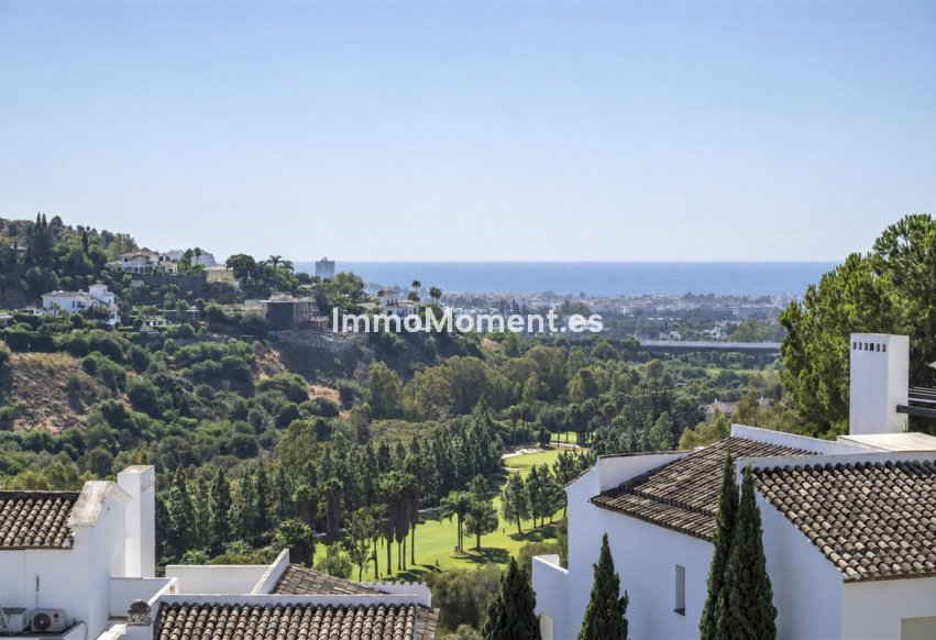 Resale - Apartment - Benahavís - Benahavís Centro