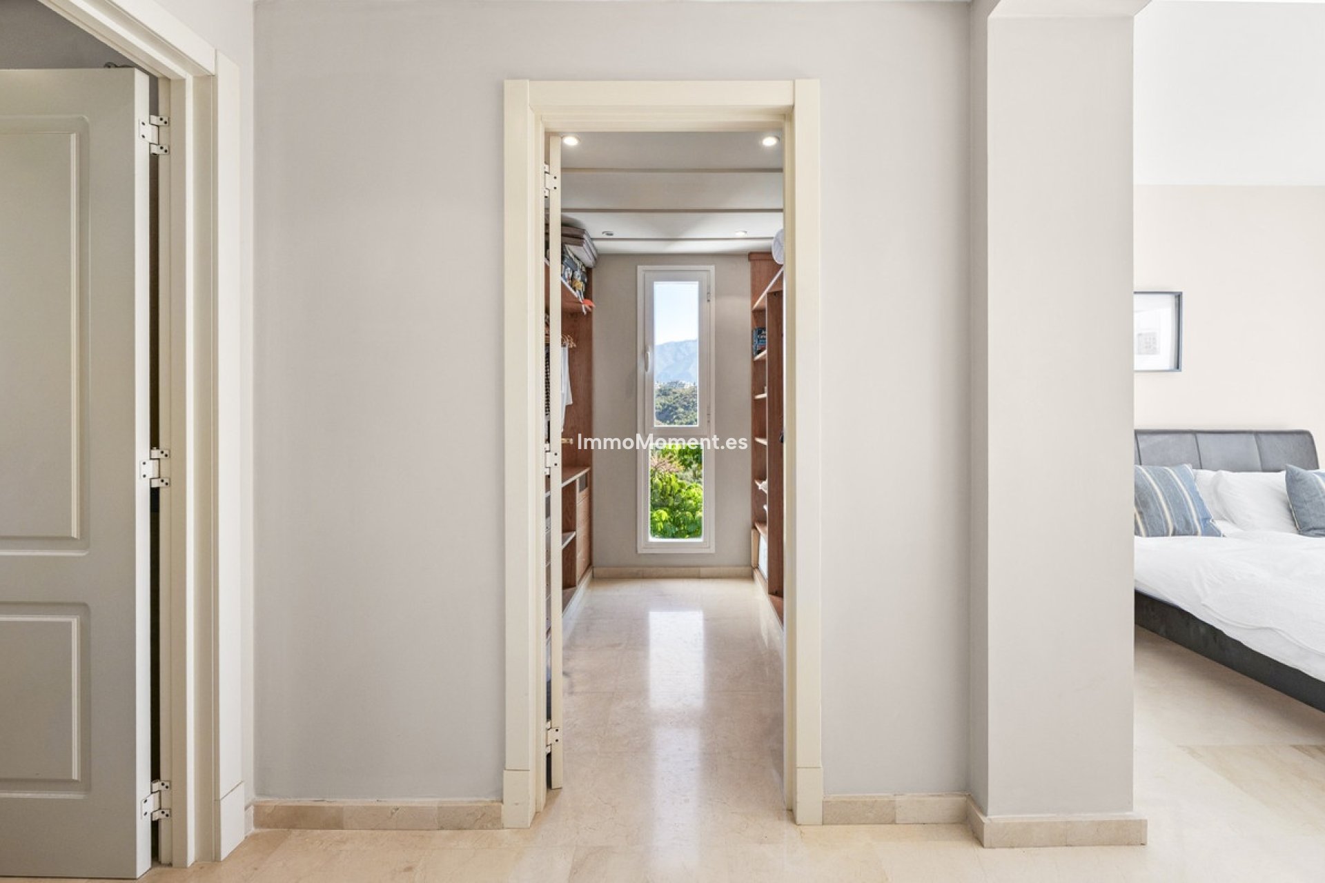 Resale - Apartment - Benahavís - Benahavís Centro