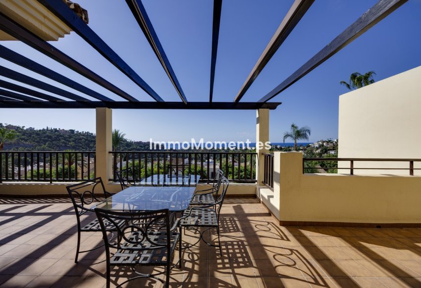 Resale - Apartment - Benahavís - Benahavís Centro