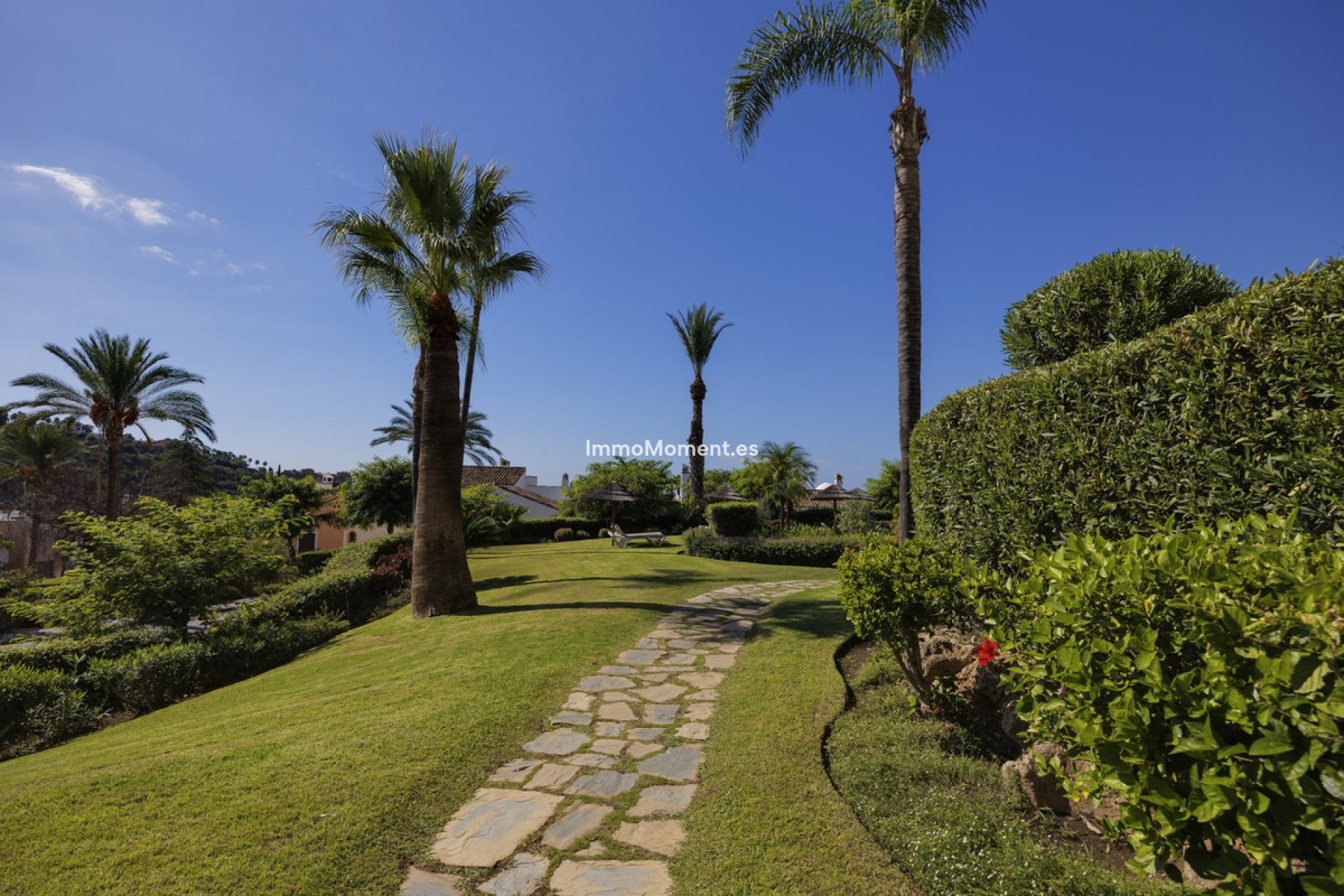 Resale - Apartment - Benahavís - Benahavís Centro