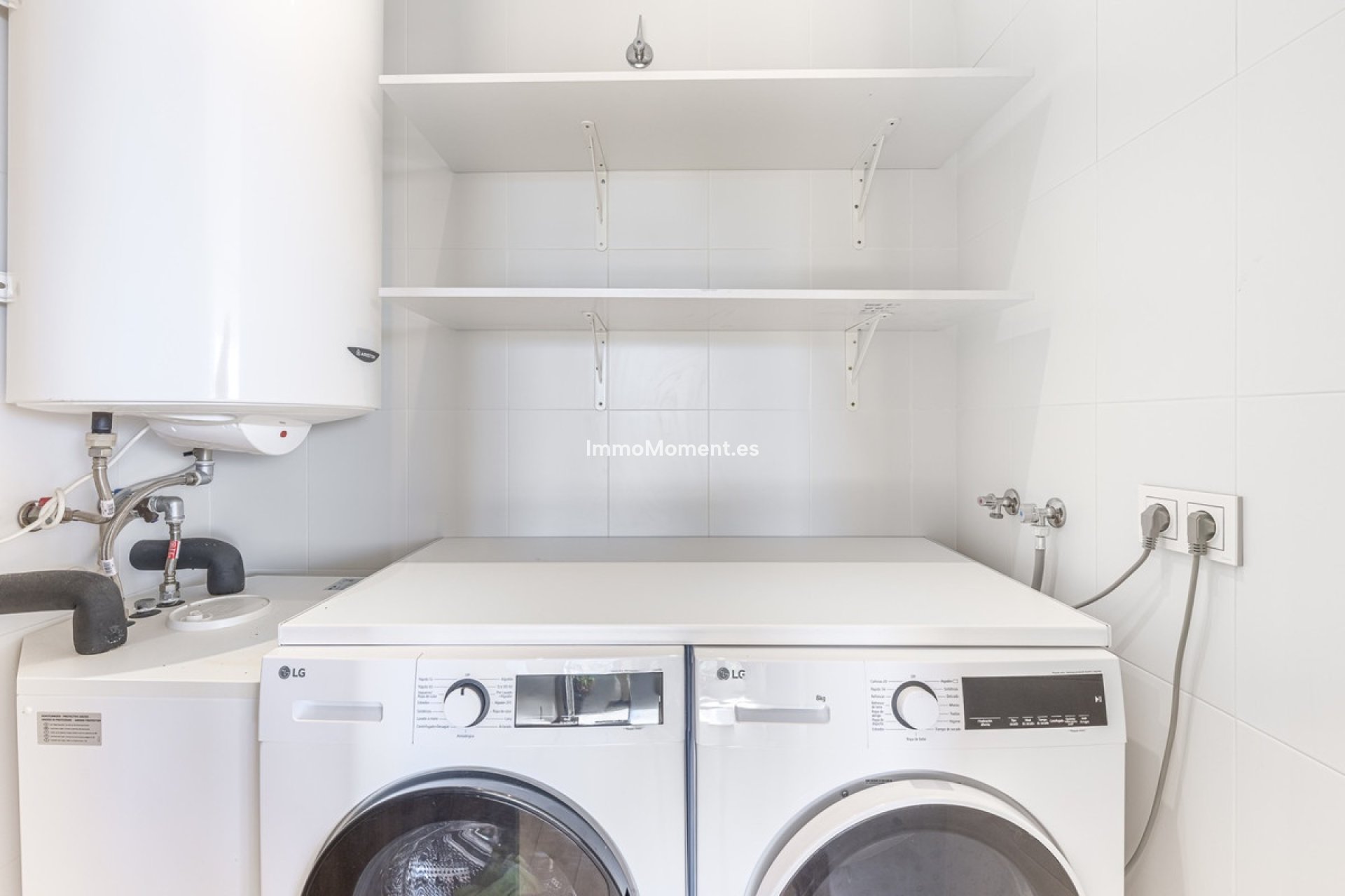 Resale - Apartment - Benahavís - Benahavís Centro