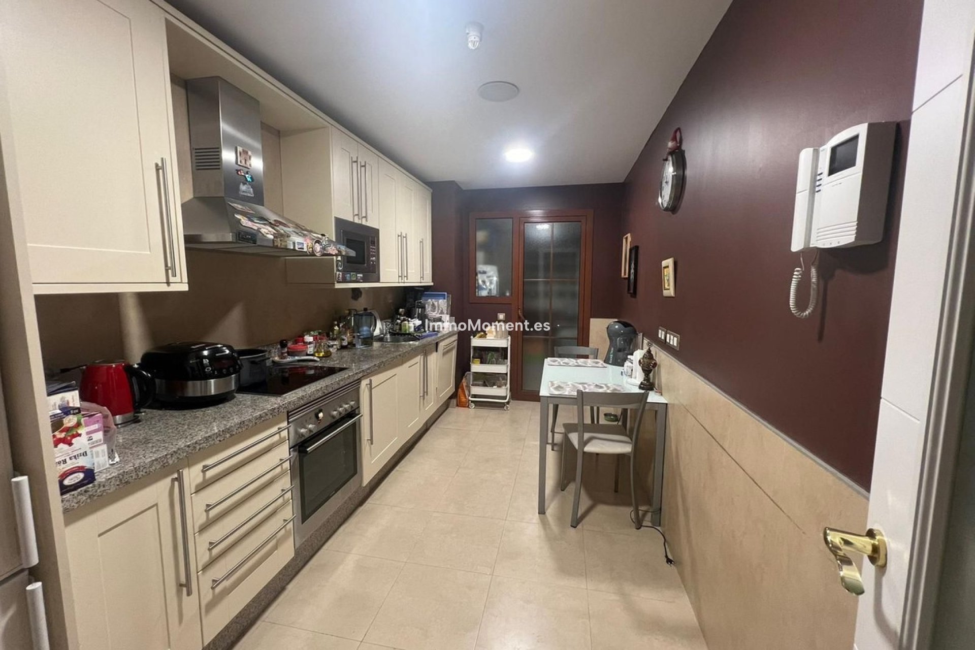 Resale - Apartment - Benahavís - Benahavís Centro