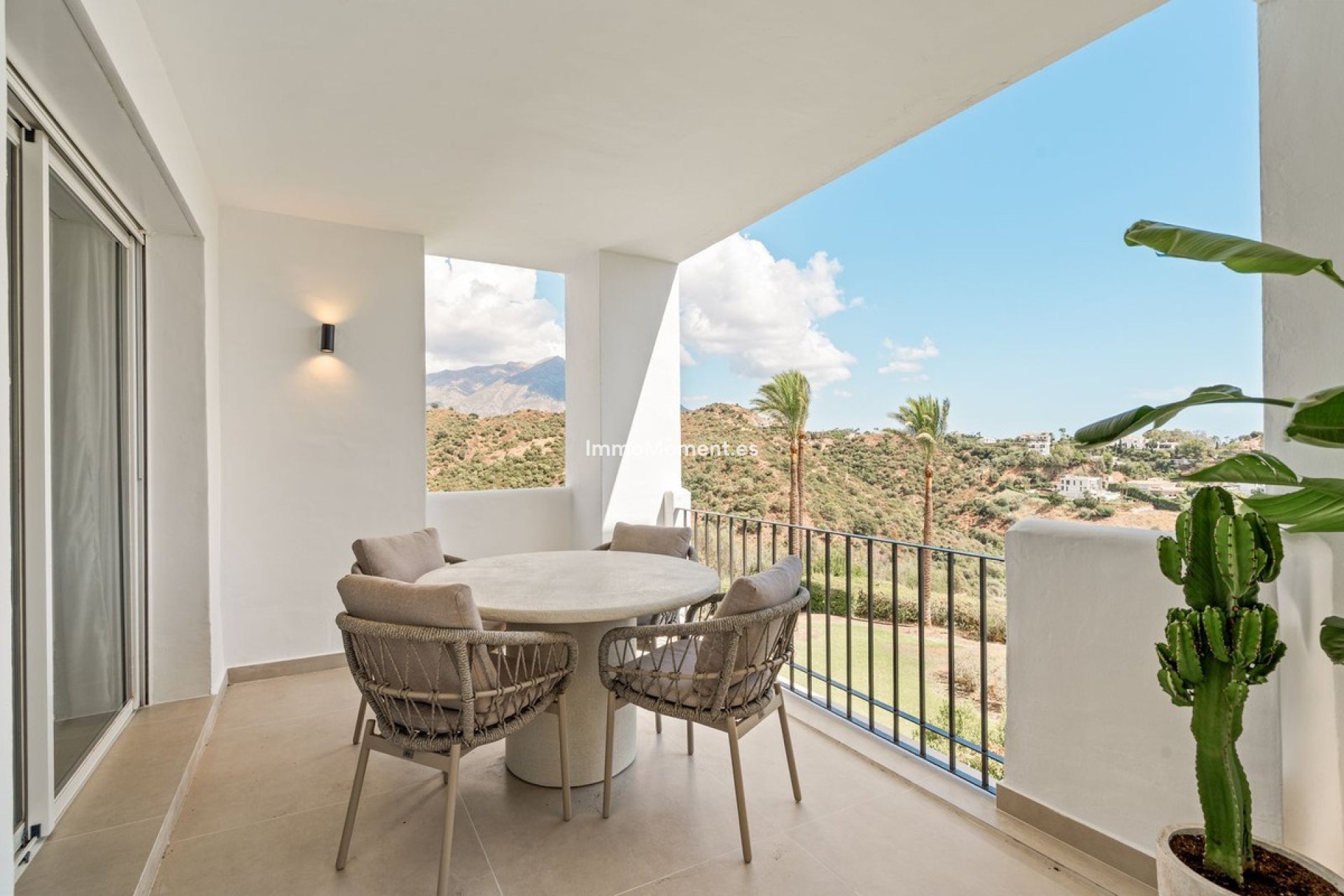 Resale - Apartment - Benahavís - Benahavís Centro