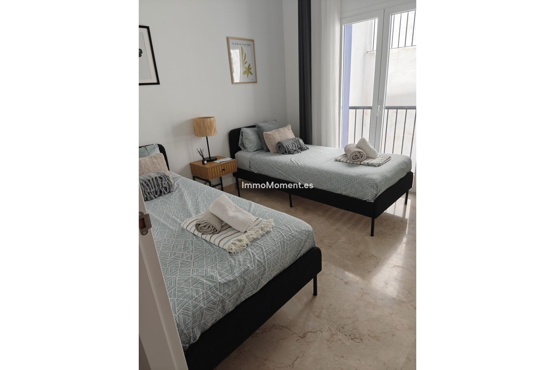 Resale - Apartment - Benahavís - Benahavís Centro