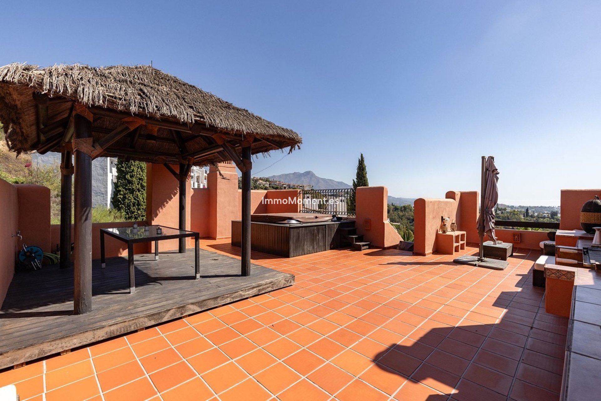 Resale - Apartment - Benahavís - Benahavís Centro