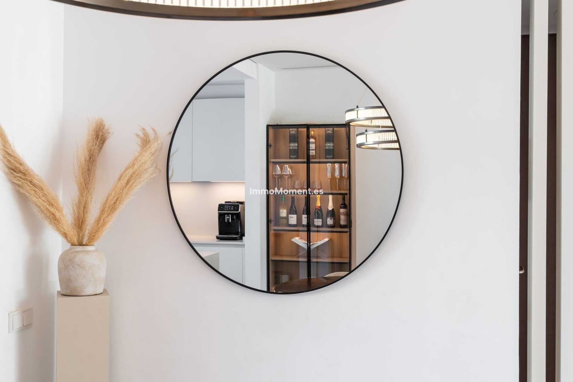 Resale - Apartment - Benahavís - Benahavís Centro