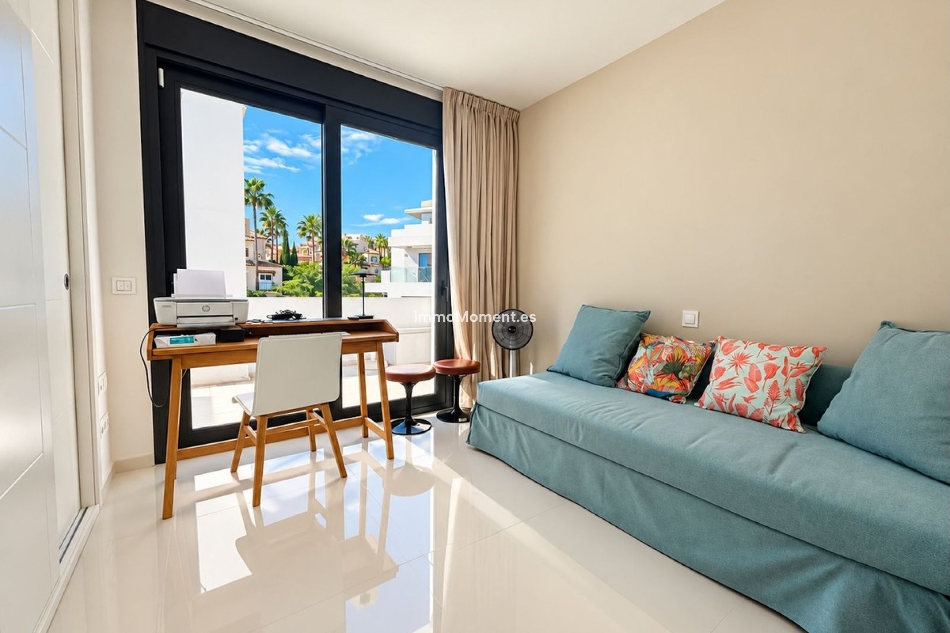 Resale - Apartment - Benahavís - Benahavís Centro