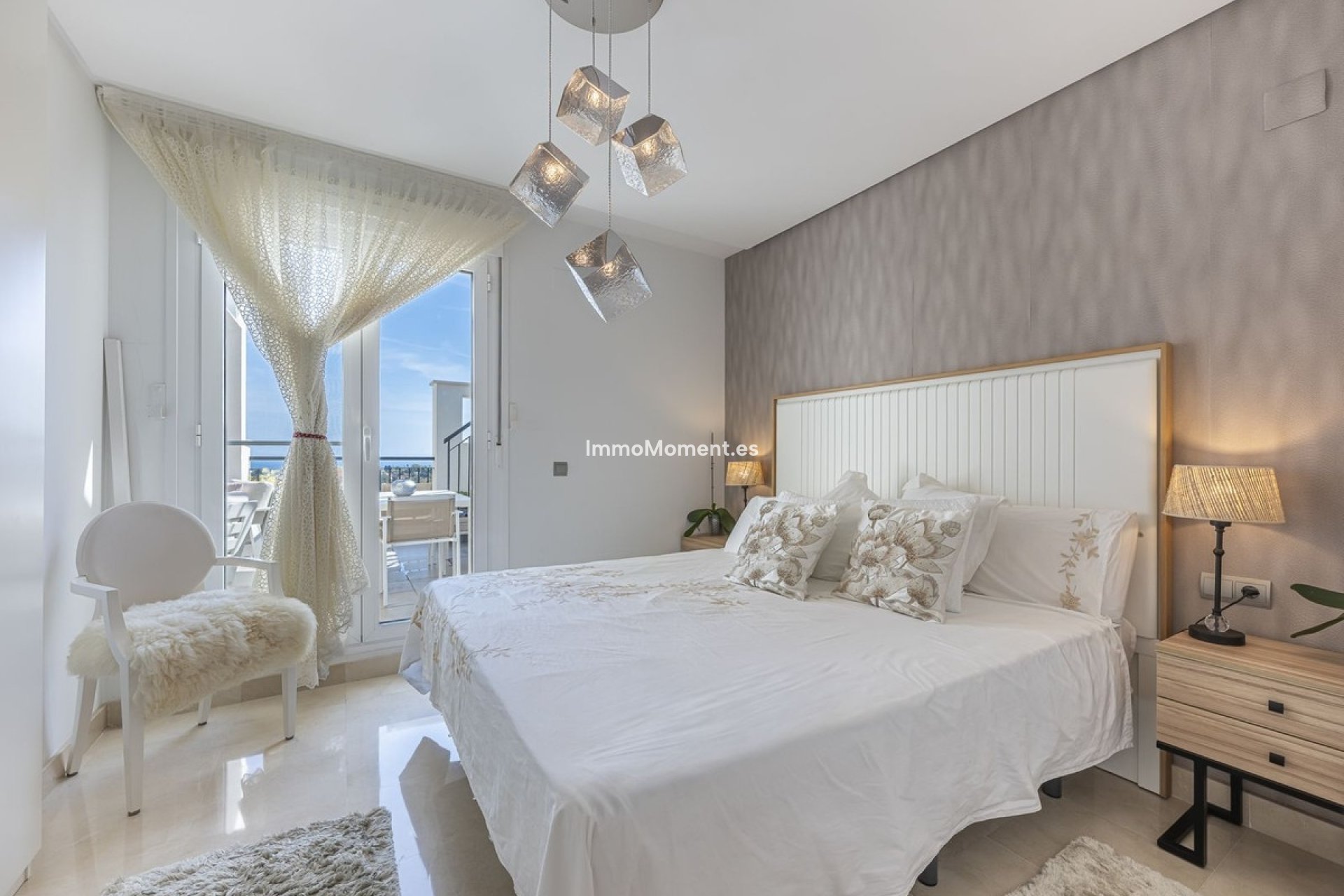 Resale - Apartment - Benahavís - Benahavís Centro