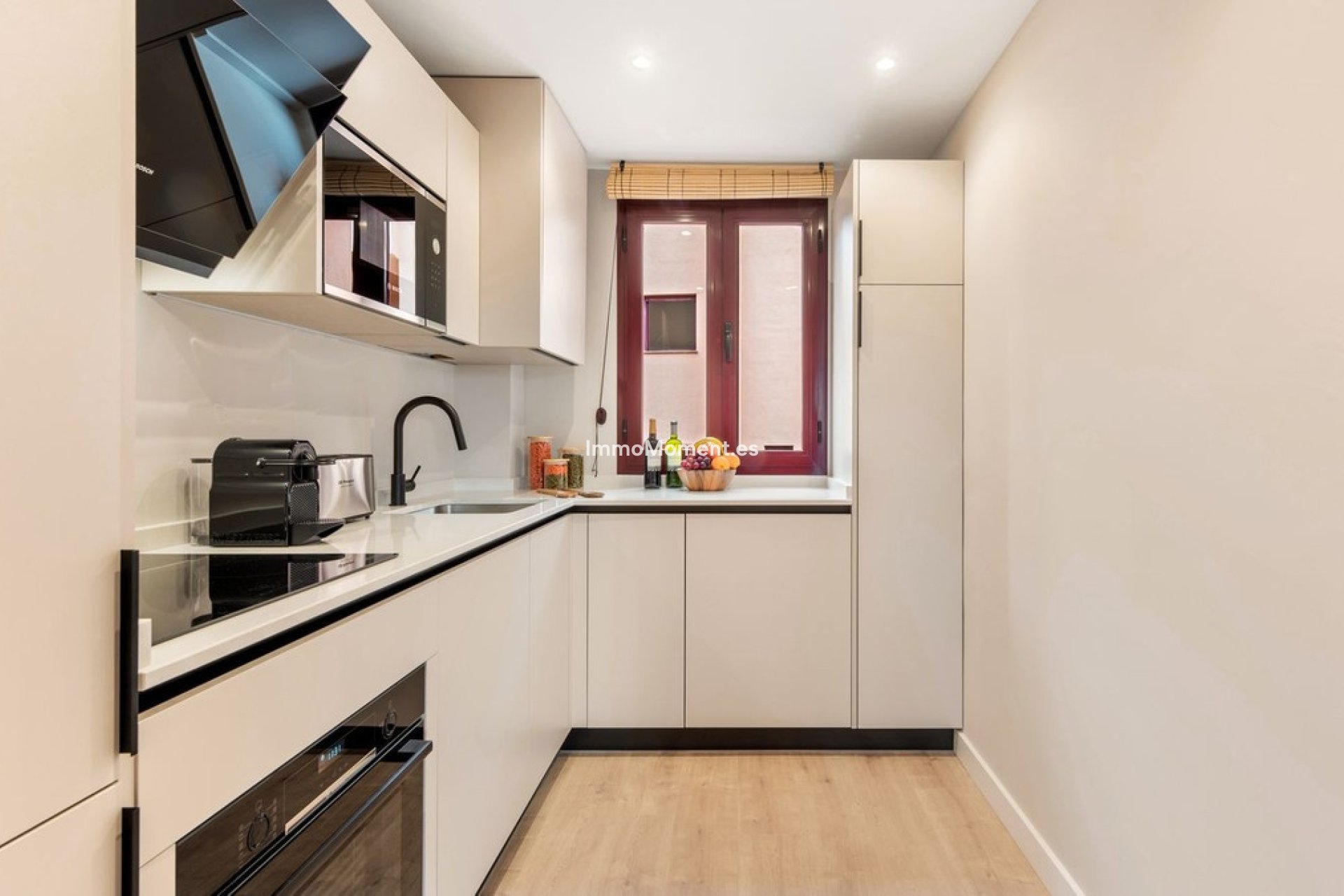 Resale - Apartment - Benahavís - Benahavís Centro