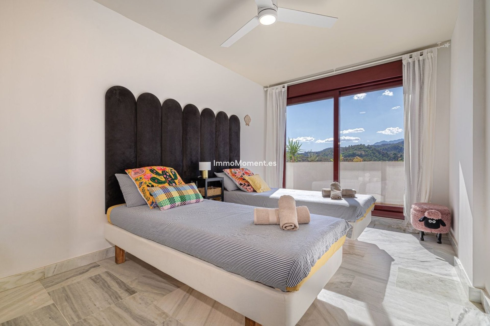 Resale - Apartment - Benahavís - Benahavís Centro