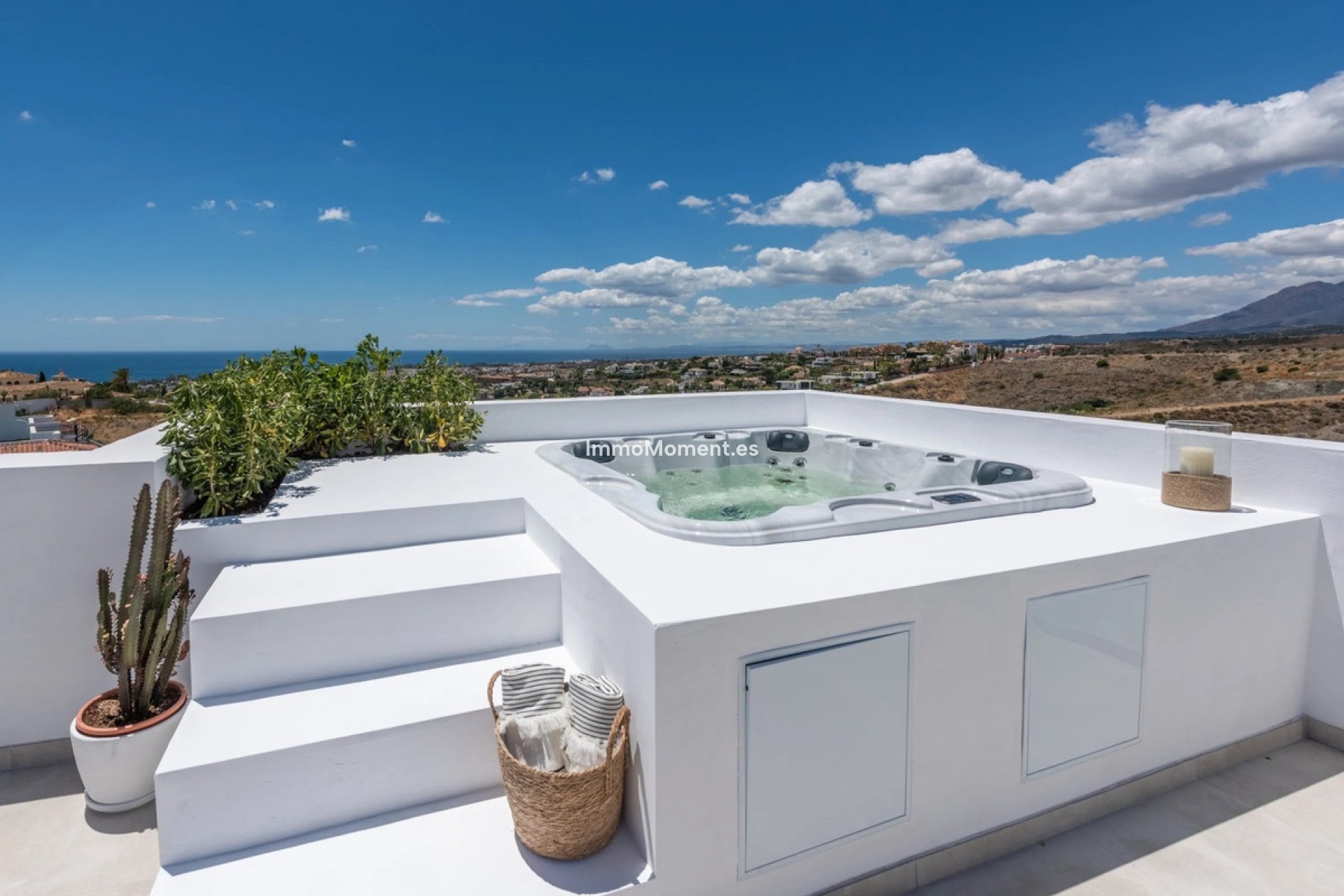 Resale - Apartment - Benahavís - Benahavís Centro