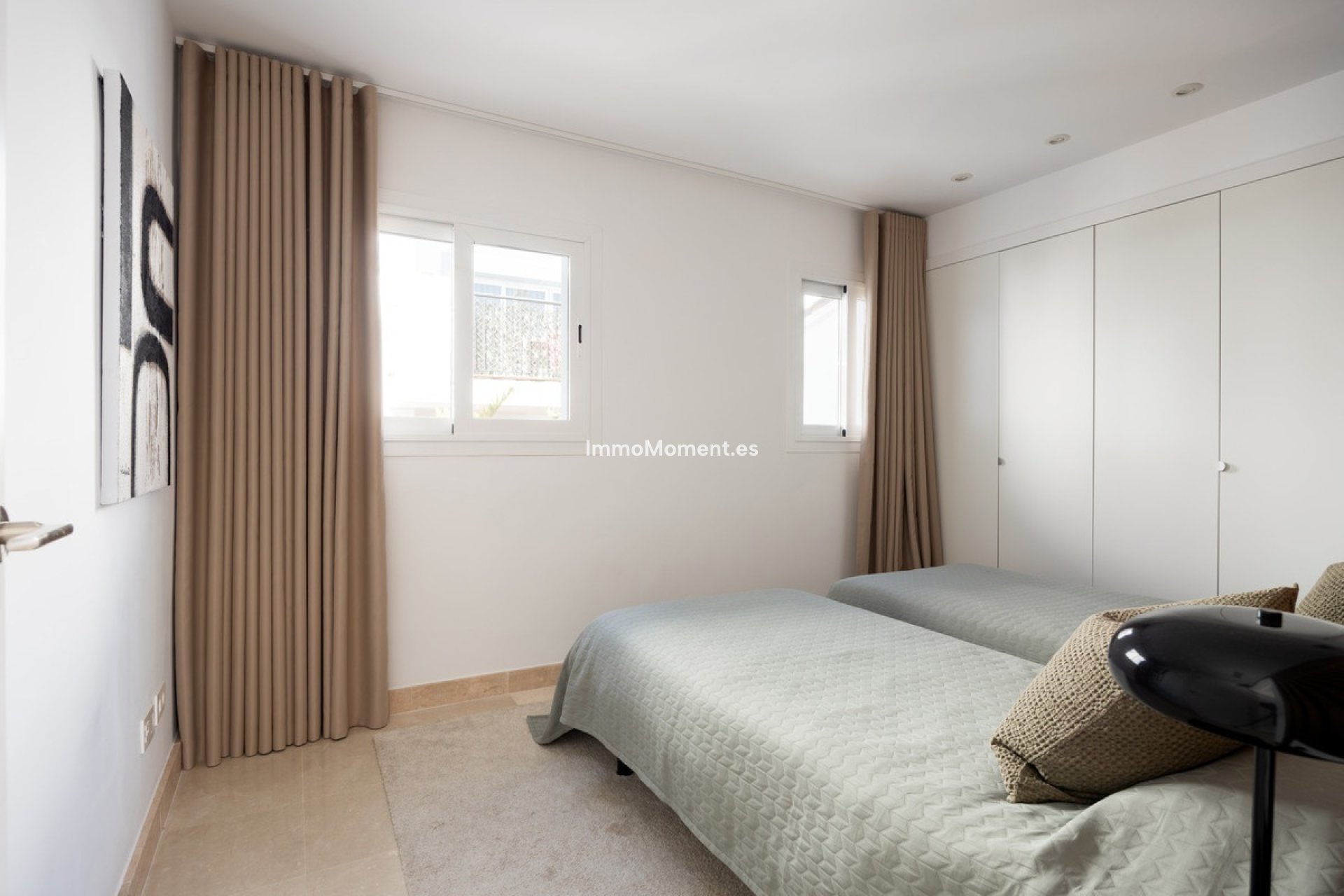 Resale - Apartment - Benahavís - Benahavís Centro